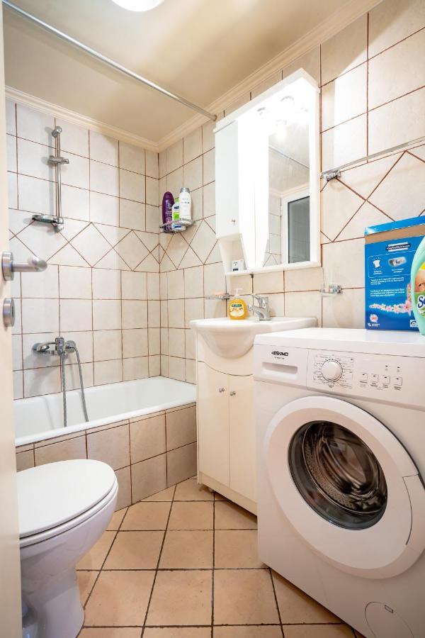 Victoria Train Station 1 Bedroom 5 Pers เอเธนส์ ภายนอก รูปภาพ